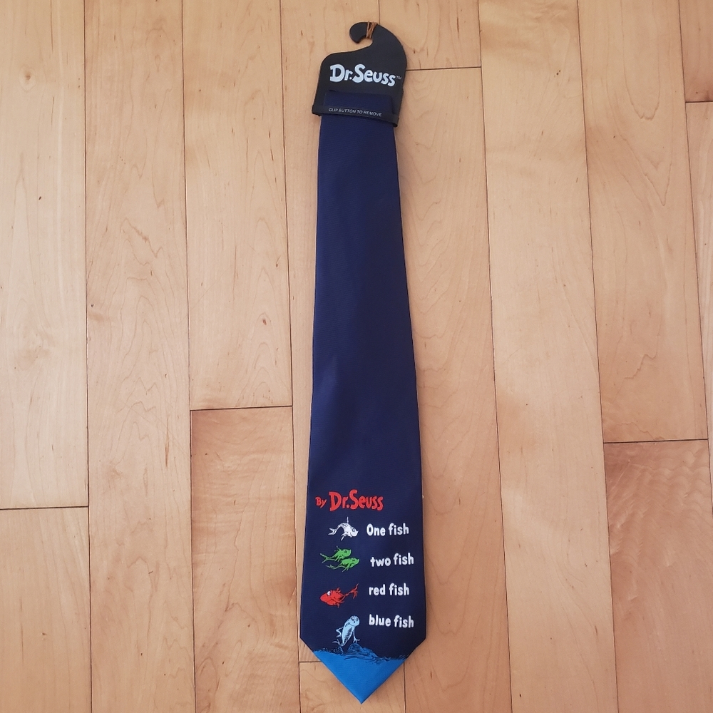 NWT vintage 2000 Dr. Seuss One Fish Two Fish Red Fish Blue Fish tie
